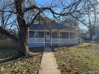 700 N Hickory Street, Salem, MO 65560