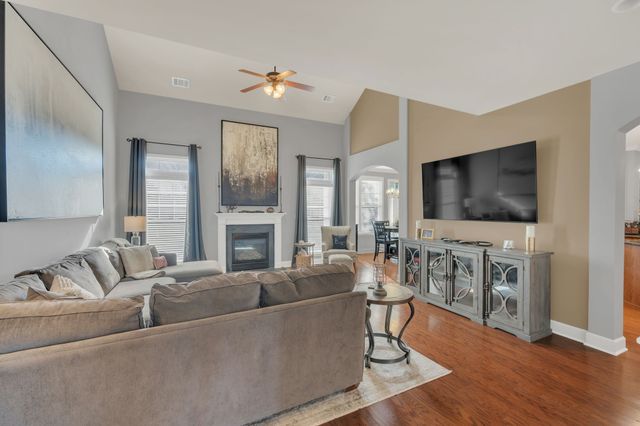 8136 Middlewick Ln, Nolensville, TN 37135