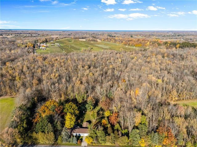 7437 Quarry Road, Sodus, NY 14551