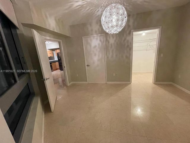 350 S Miami Ave 2807, Miami, FL 33130