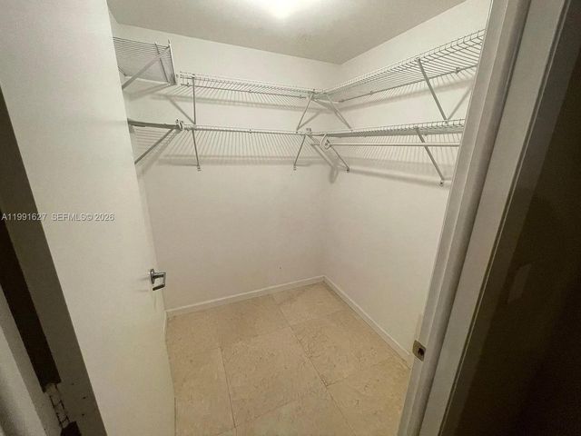 350 S Miami Ave 2807, Miami, FL 33130