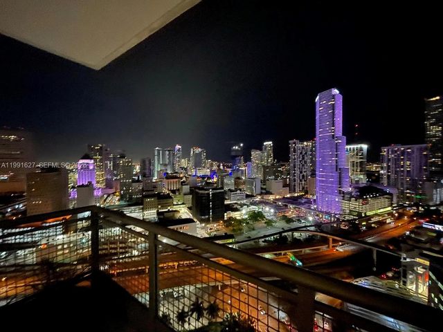 350 S Miami Ave 2807, Miami, FL 33130