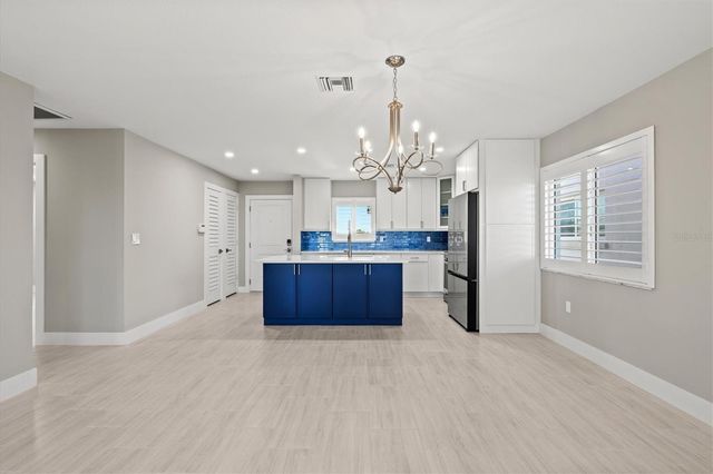 1200 TARPON CENTER DRIVE 1, Venice, FL 34285