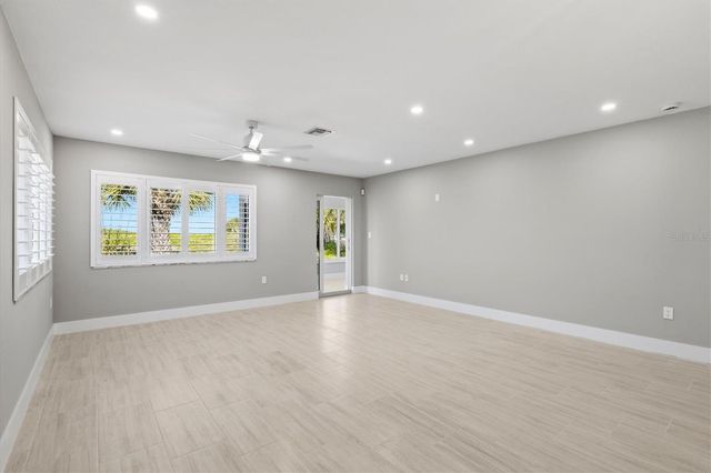 1200 TARPON CENTER DRIVE 1, Venice, FL 34285