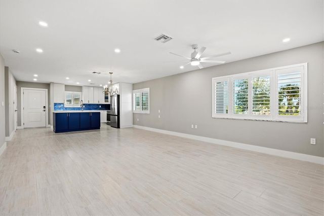 1200 TARPON CENTER DRIVE 1, Venice, FL 34285