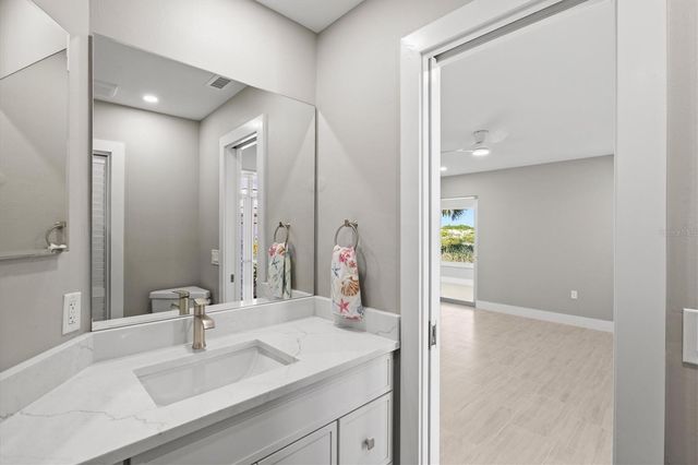 1200 TARPON CENTER DRIVE 1, Venice, FL 34285