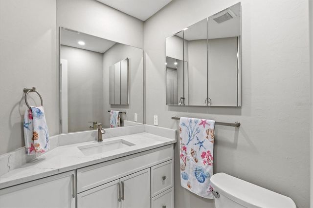 1200 TARPON CENTER DRIVE 1, Venice, FL 34285