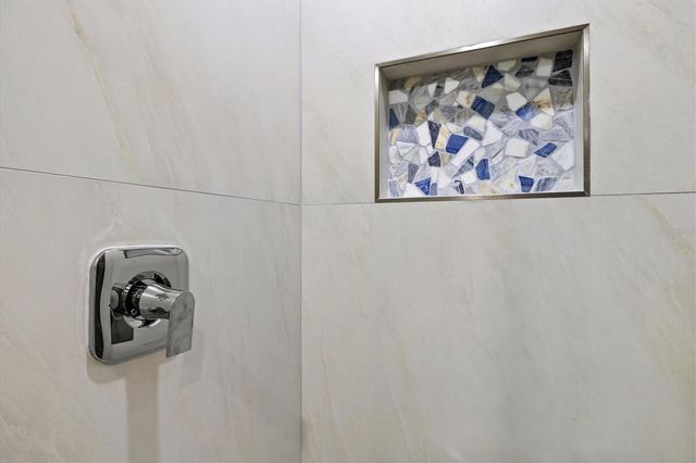 1200 TARPON CENTER DRIVE 1, Venice, FL 34285