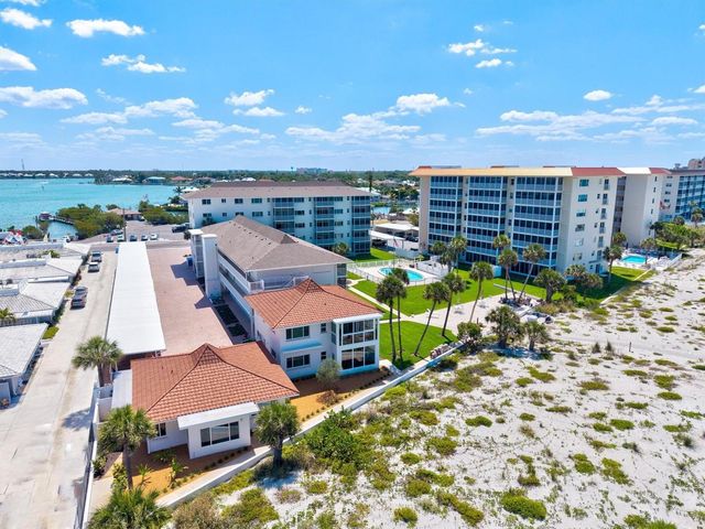 1200 TARPON CENTER DRIVE 1, Venice, FL 34285