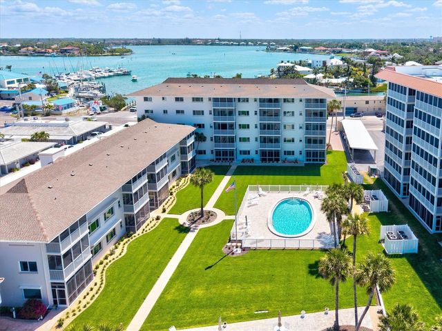 1200 TARPON CENTER DRIVE 1, Venice, FL 34285