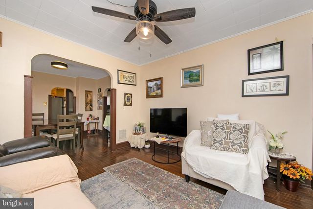 51 LINCOLN AVE, Mount Ephraim, NJ 08059