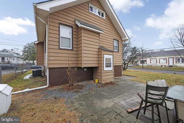 51 LINCOLN AVE, Mount Ephraim, NJ 08059