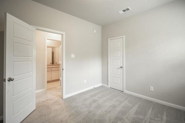 21449 Kings Guild Lane, Kingwood, TX 77339
