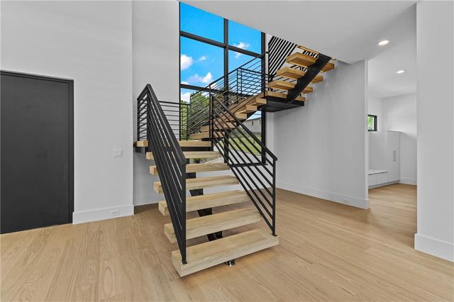 92 Whitehead Road, Sugar Hill, GA 30518