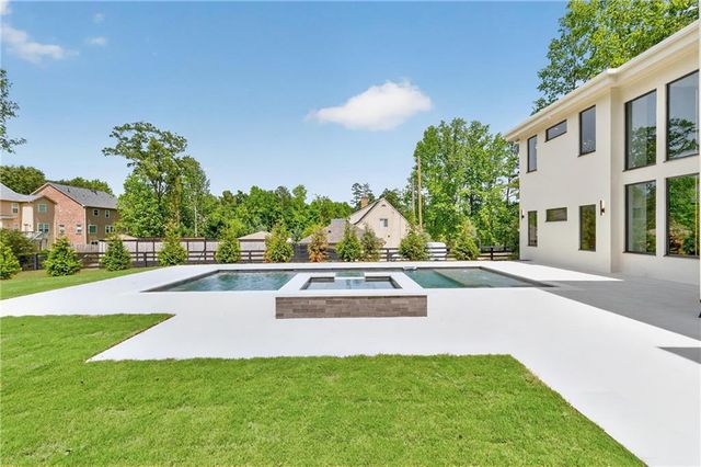 92 Whitehead Road, Sugar Hill, GA 30518