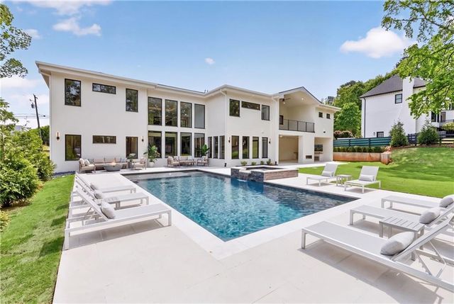 92 Whitehead Road, Sugar Hill, GA 30518
