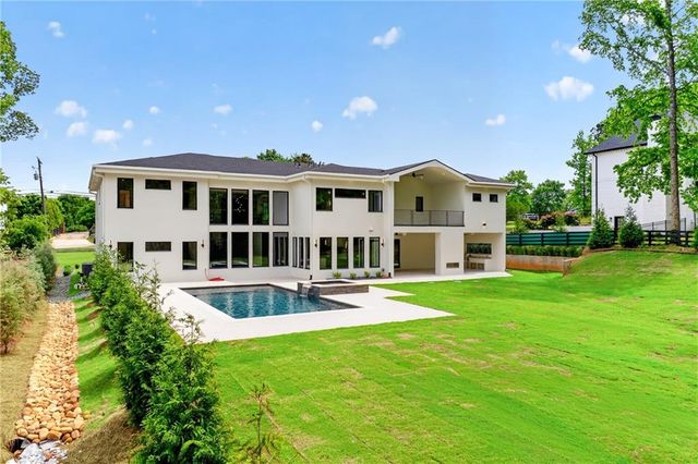 92 Whitehead Road, Sugar Hill, GA 30518