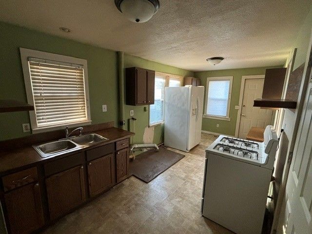 620 NE Aurora Avenue, Des Moines, IA 50313