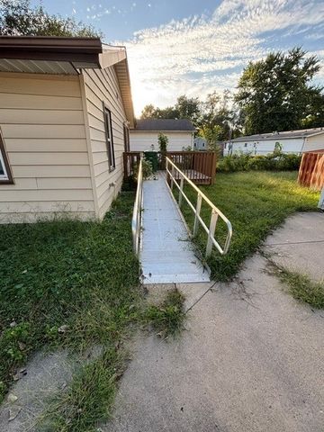 620 NE Aurora Avenue, Des Moines, IA 50313