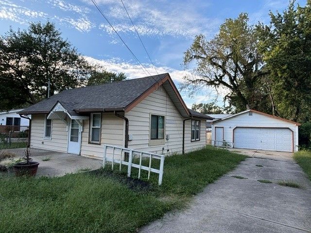 620 NE Aurora Avenue, Des Moines, IA 50313