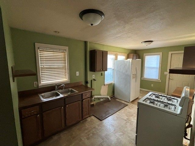 620 NE Aurora Avenue, Des Moines, IA 50313