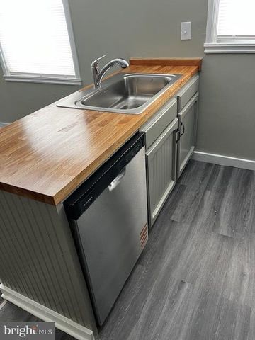 1603 N 15TH ST, Harrisburg, PA 17103