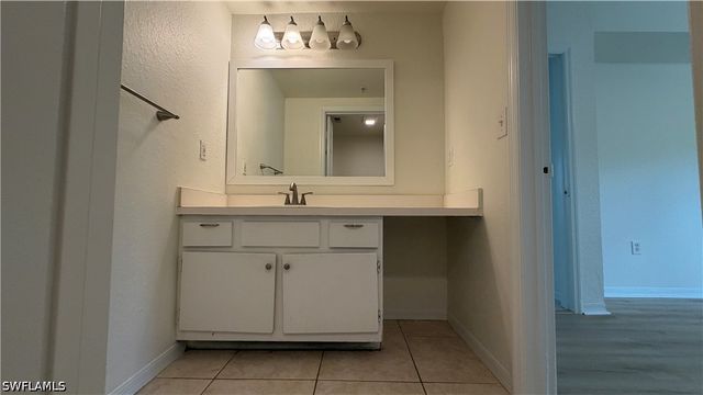23500 Walden Center DR 210, Estero, FL 34134