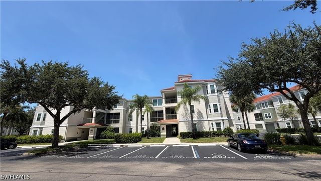 23500 Walden Center DR 210, Estero, FL 34134