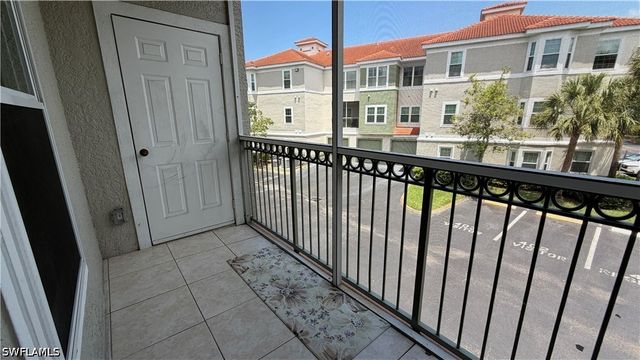 23500 Walden Center DR 210, Estero, FL 34134