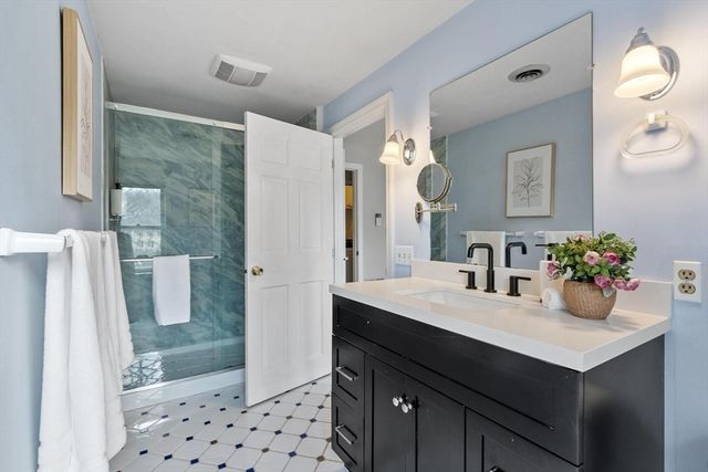 26 John Edward Dr, Northborough, MA 01532