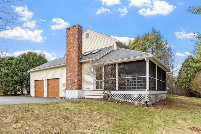 26 John Edward Dr, Northborough, MA 01532