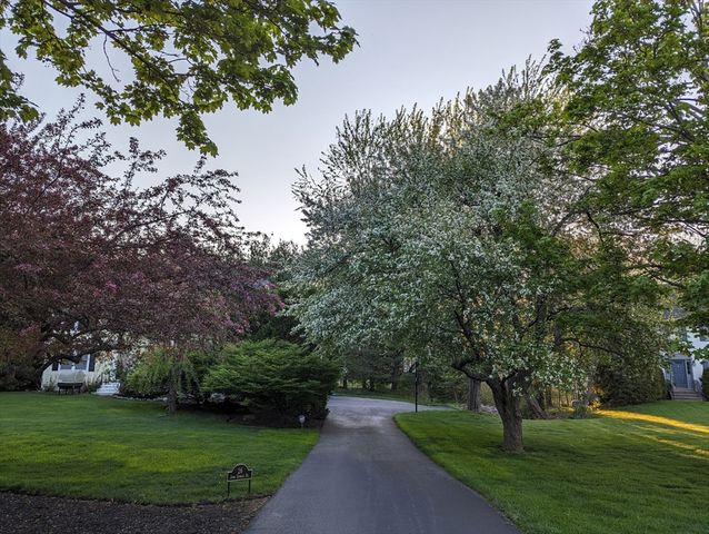 26 John Edward Dr, Northborough, MA 01532