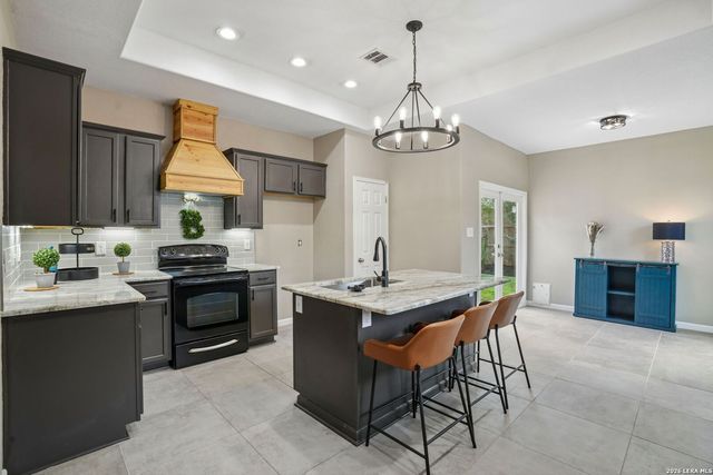 2936 Redtip Dr, Schertz, TX 78108