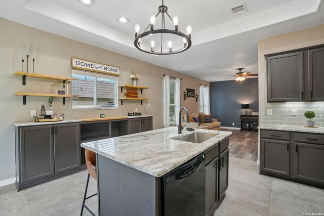 2936 Redtip Dr, Schertz, TX 78108
