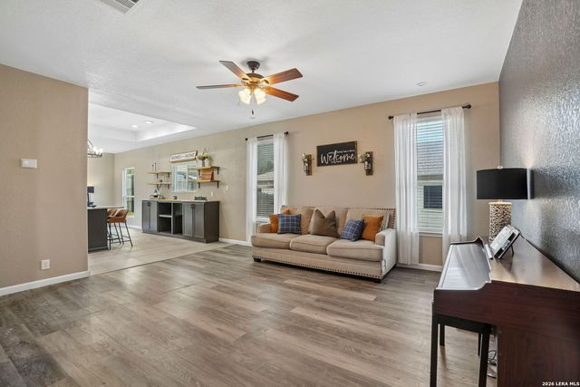 2936 Redtip Dr, Schertz, TX 78108