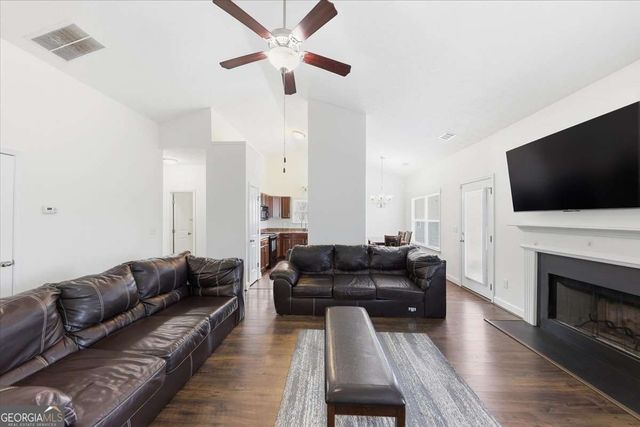 606 Cole Creek Drive, Dallas, GA 30157