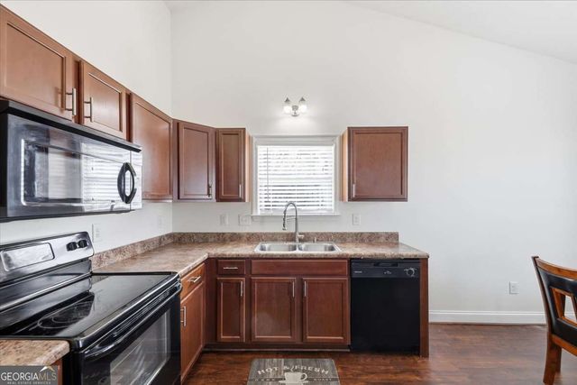 606 Cole Creek Drive, Dallas, GA 30157