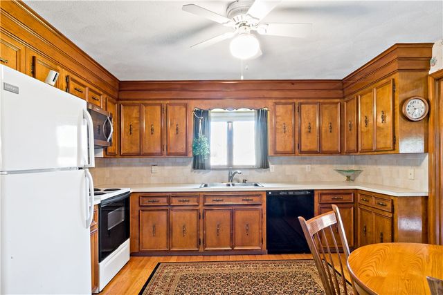 26 Carriage Way, North Providence, RI 02904
