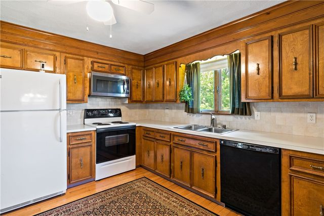 26 Carriage Way, North Providence, RI 02904