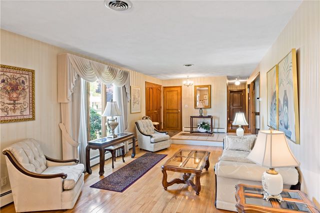 26 Carriage Way, North Providence, RI 02904