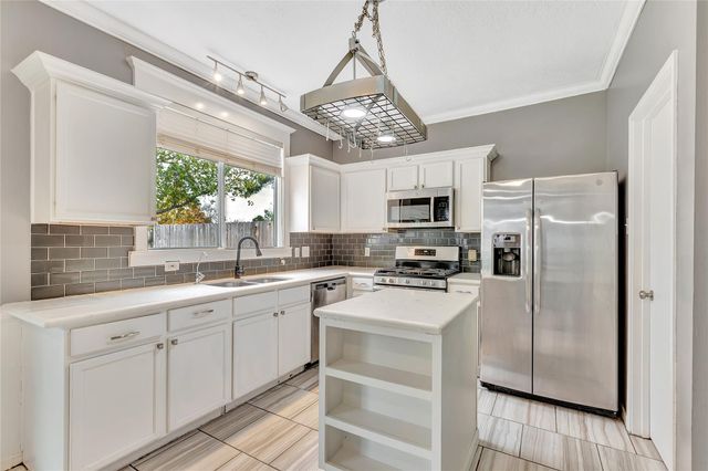 1007 Addison Park Lane, Spring, TX 77373