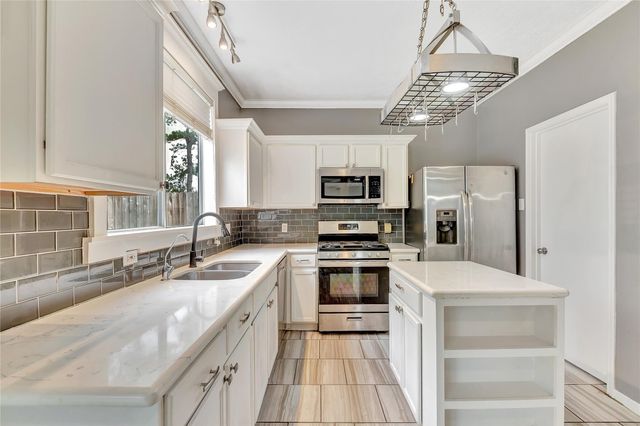 1007 Addison Park Lane, Spring, TX 77373