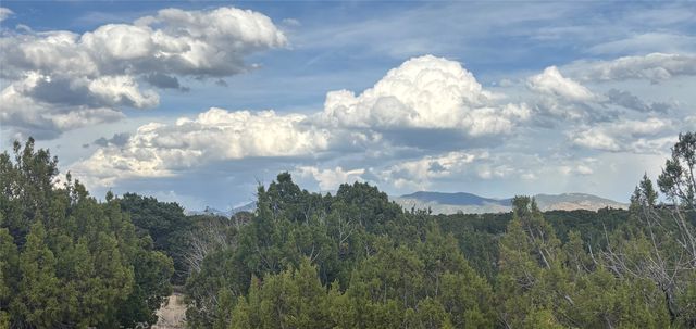 47 Camino del Cielo E, Santa Fe, NM 87506