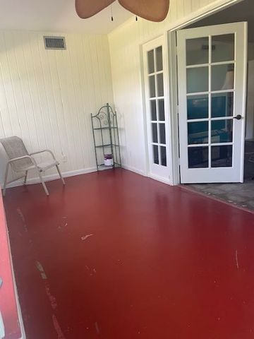 677 Royal Palm Boulevard 25, Vero Beach, FL 32960