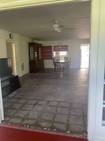 677 Royal Palm Boulevard 25, Vero Beach, FL 32960