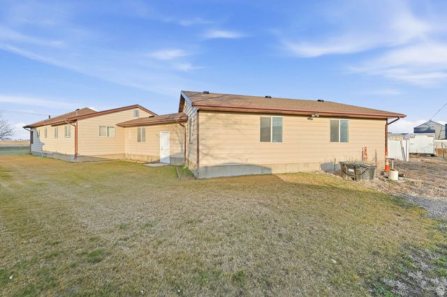 557 W FACTORY ST, Garland, UT 84312
