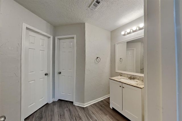 9606 Yearling Circle, Houston, TX 77065