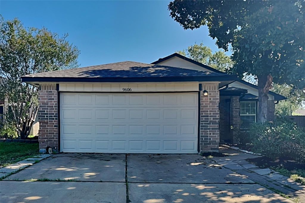 9606 Yearling Circle, Houston, TX 77065