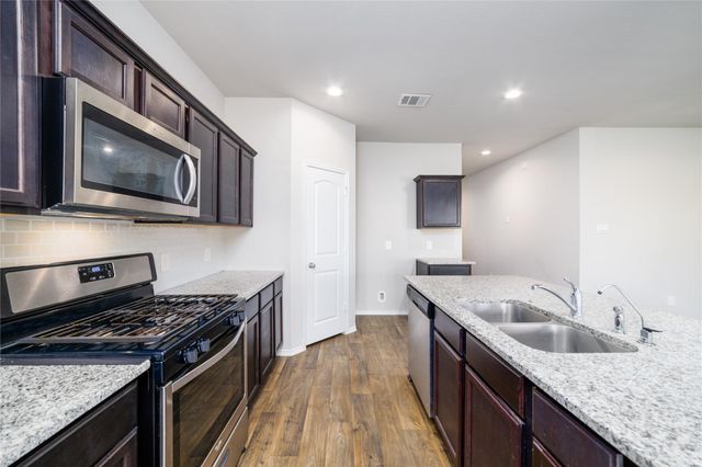 14880 Prickly Pear Cove, Magnolia, TX 77354
