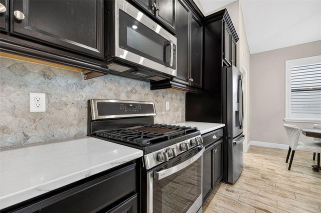 1244 FLORABLU DRIVE, Seffner, FL 33584